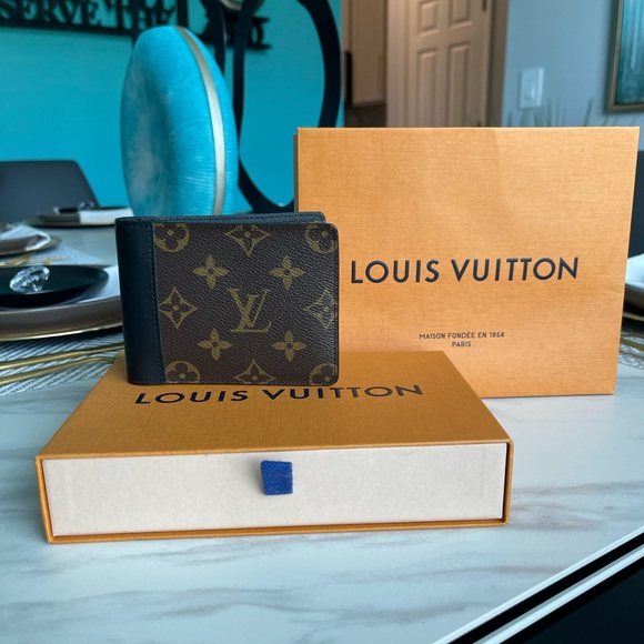 Brand New Authentic Louis Vuitton Multiple Wallet - Picture 5 of 11